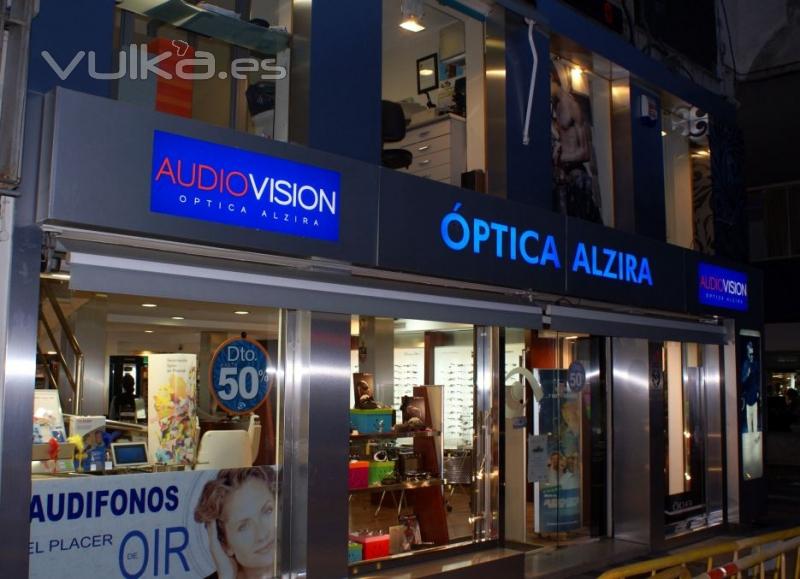 Optica Audio Vision Alzira - fachada anterior