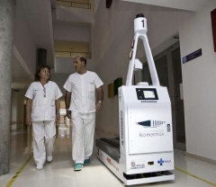 Robot celador hospital rio hortega de valladolid