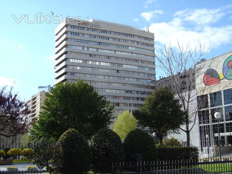 Edificio Eurocentro. Oficinas equipadas en la Castellana