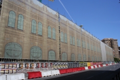 Lona de cubricion de fachada de 4000 m2 edificio la lanera impresion digital  rotulos cebra