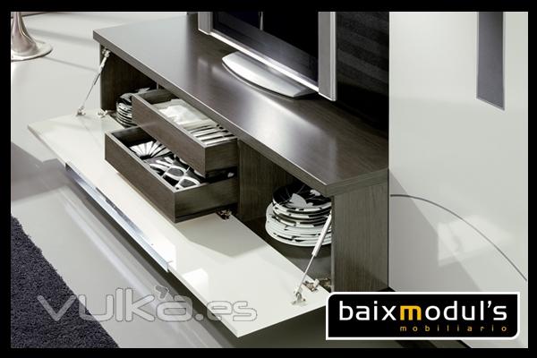 Comedor moderno con bajo de frontal abatible y cajones interiores