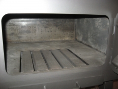 Horno de lena, compartimento para hacer el fuego