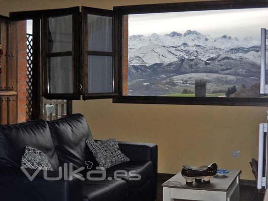 Parque Nacional Picos de Europa en frente de los apartamentos 