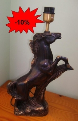 Lampara de bronce forma caballo 135eur