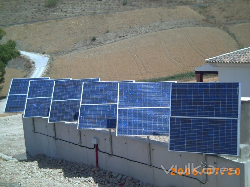 Cortijo con instalación fotovl.para alimentación autonoma.Andalucia