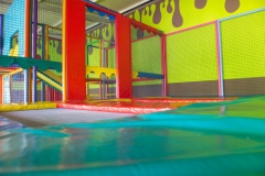 Juegos infantiles ludoteca parque infantil mallorca la fabrica de chocolate camas elasticas
