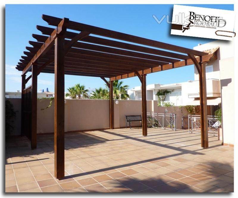 Pergola de madera