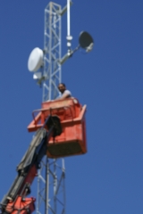 Instalacion de antenas en elproyecto wifi de almodovar del rio