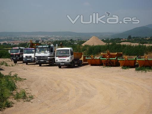 Contenedores para residuos de la construcción.