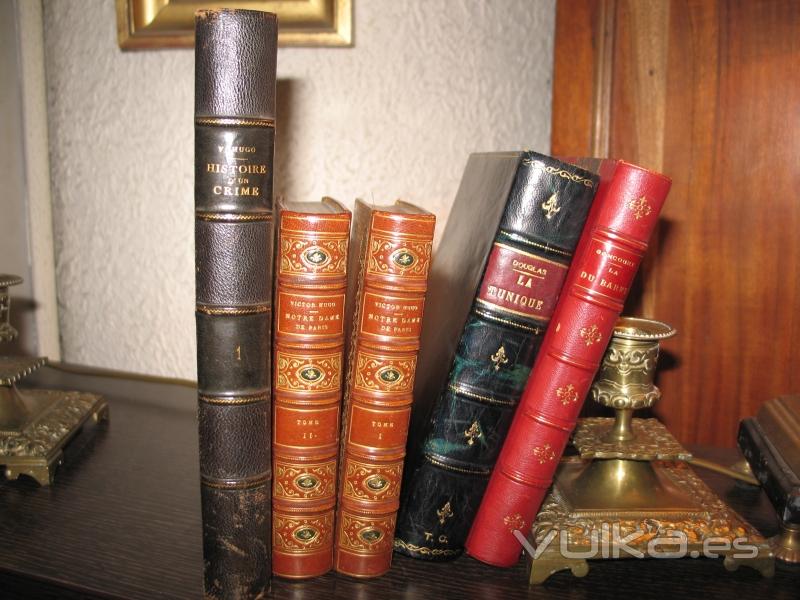 libros antiguos ed.1800 encuadernacion piel/oro
