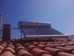 Calentador SOLAR térmico UNIVERSAL ENERGY en Toledo 2011