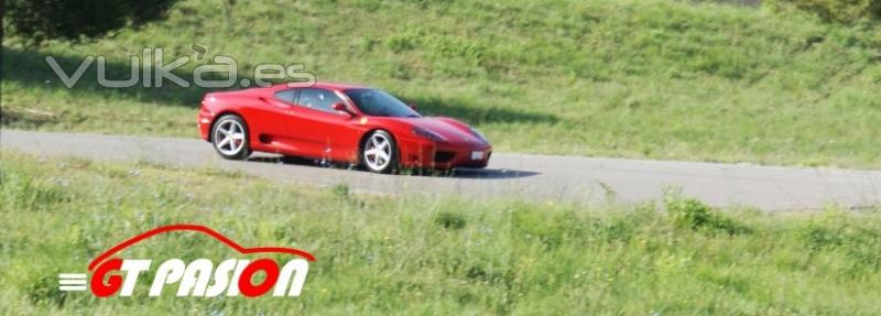 Conducir un Ferrari con GT Pasion