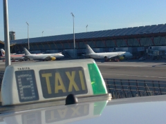 Taxi tf 675 955 698
