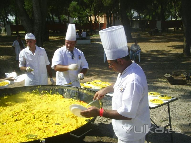 fideua para 2000 invitados 