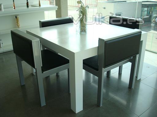 Mobiliario en corian ( muebles, mesas, cocinas, baños,... )