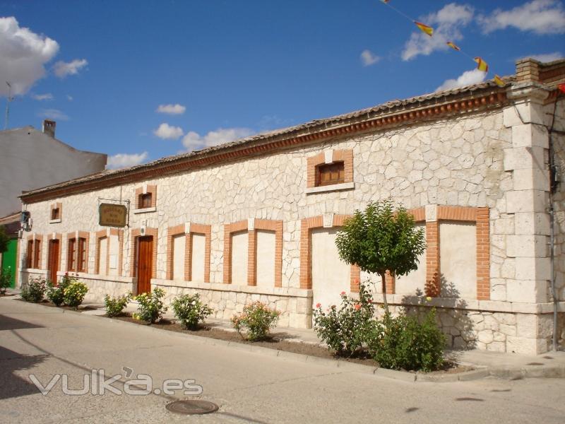 Fachada de la bodega