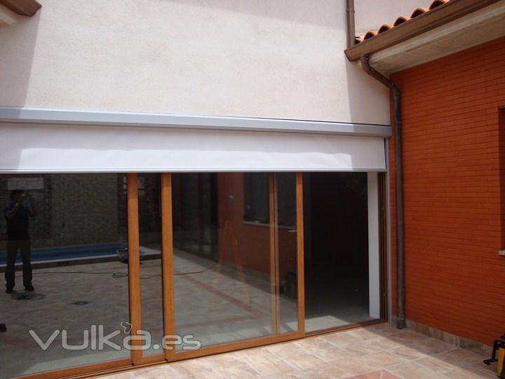 TOLDO MODELO VERTICAL