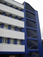 Rehabilitacion energetica de fachada de edificio publico (fachada ventilada)