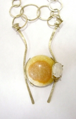 Collar en plata cadena artesanal, onix amarillo de brasil y piedra luna