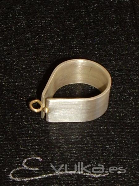 Anillo en plata y oro