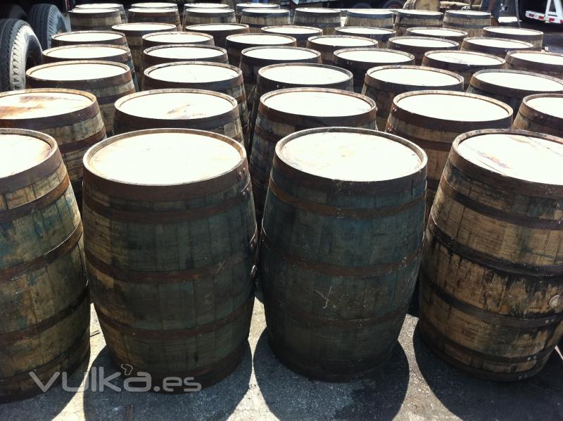 whisky barrels; bourbon barrels; toneleria martin vazquez