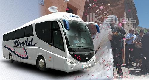 Servicios de boda con autocares de lujo. 