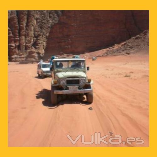 Rutas 4x4 por el desierto jordano. Viajes a Jordania