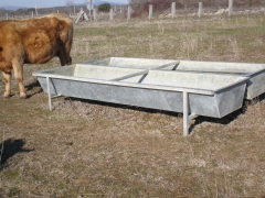 Depositos de agua para ganado pilares galvanizados para ganado