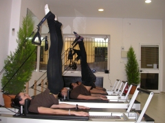 Equipo de wellness clinic cadiz-sala de pilates avenida ana de viya,44