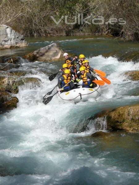 Rafting de aguas bravas en Montanejos Castellón