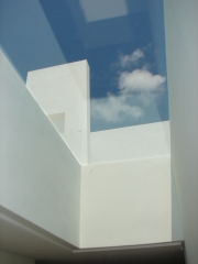 House rt sotogrande-vista del lucernario desde el interior 2008-2011 n+a arquitectos