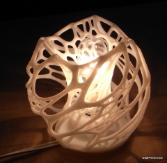 Cellular lamp by nervoussistem fabricada por imprenta3d