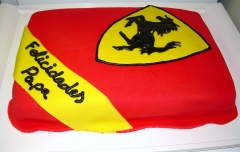 Tarta personalizada como el logo de ferrari elaborada por thecakeproject en madrid