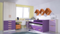 Dormitorio juvenil en colores lila y morados