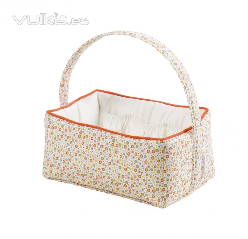 Cesta neceser, para bebé, de la colección Magic Worl de Petit Praia