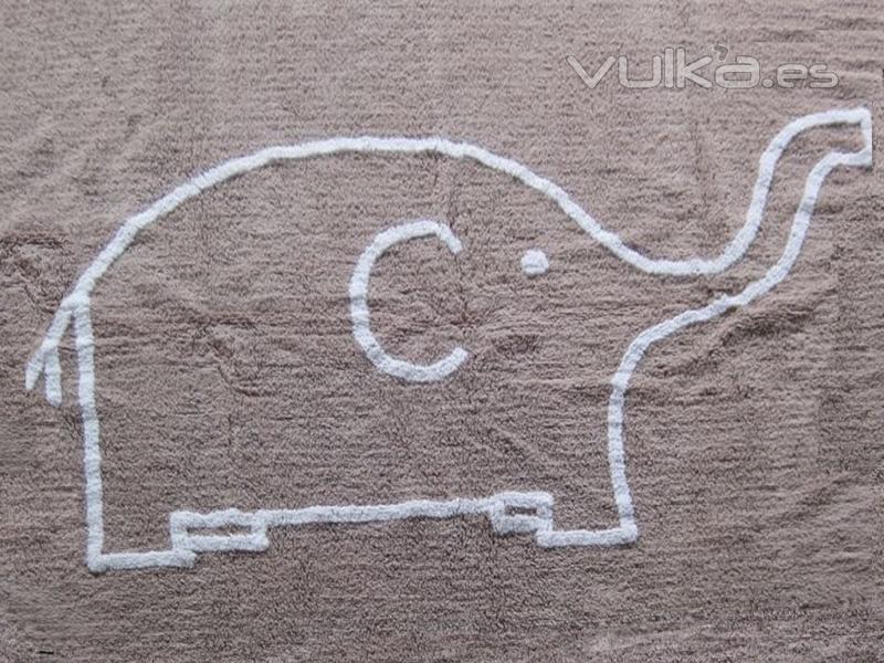 Alfombra infantil Elefante topo. De algodón y apta para lavadora.