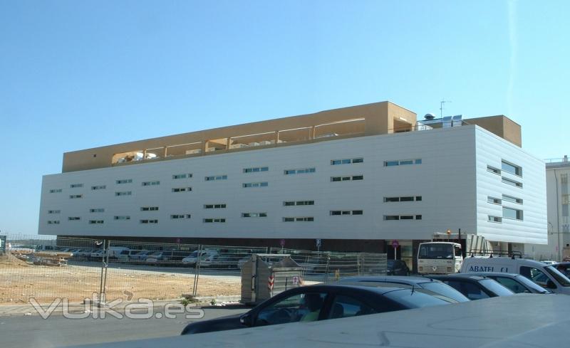Centro de Salud en Alcalá del Río. Acceso 2