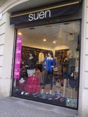 Foto 2711 boutiques - Suen Moda