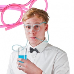 Disfraz gafas tubo para beber (wwwlastoricom)