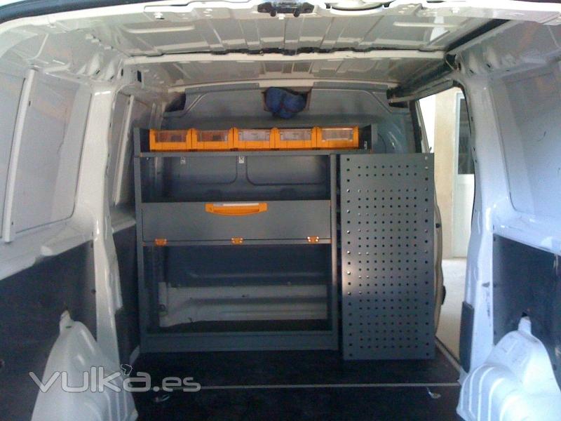 EQUIPAMIENTO INTERIOR DE FURGONETAS TALLER www.inansur.com/presupuesto.htm tlf. y whataps 622614293