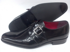 Zapato de hebilla en piel florentic negro de raimondo maciotto suela de cuero con ½ spay incrustado