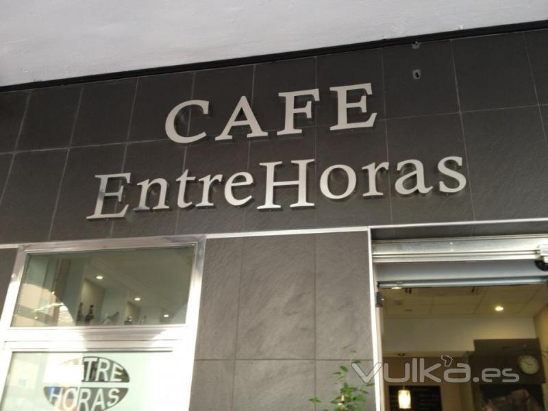 ENTREHORAS C.B.