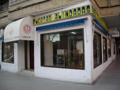 Foto 591 puertas en Madrid - Phymasa sl
