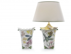 Jarron y lampara con remates ondulados y dibujos de orquideas, orchidee ceramica san marco