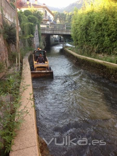 neteja de rieres i canals a girona, Neteges Forestals David