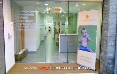 Entrada reforma clinica broch dental, por area construction technology, barcelona