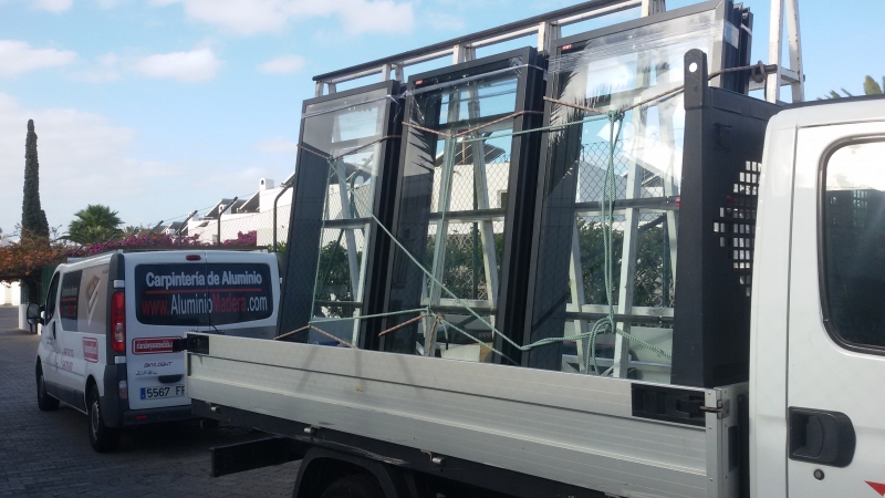 claraboyas para obra de cerramiento con ventilación en hotel de canarias