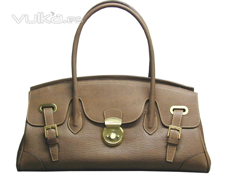 Bolso de piel hecho artesanalmente Modelo 552