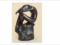 Pequena escultura o figura con acabado en bronce brisa elegante desnudo femenino lluis jorda