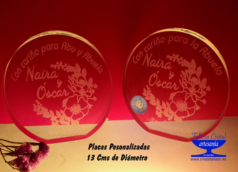 placas de cristal grabadas.